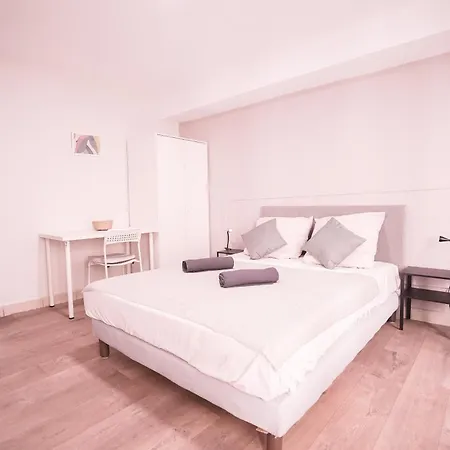 Hotel Royal De France 10 Parijs